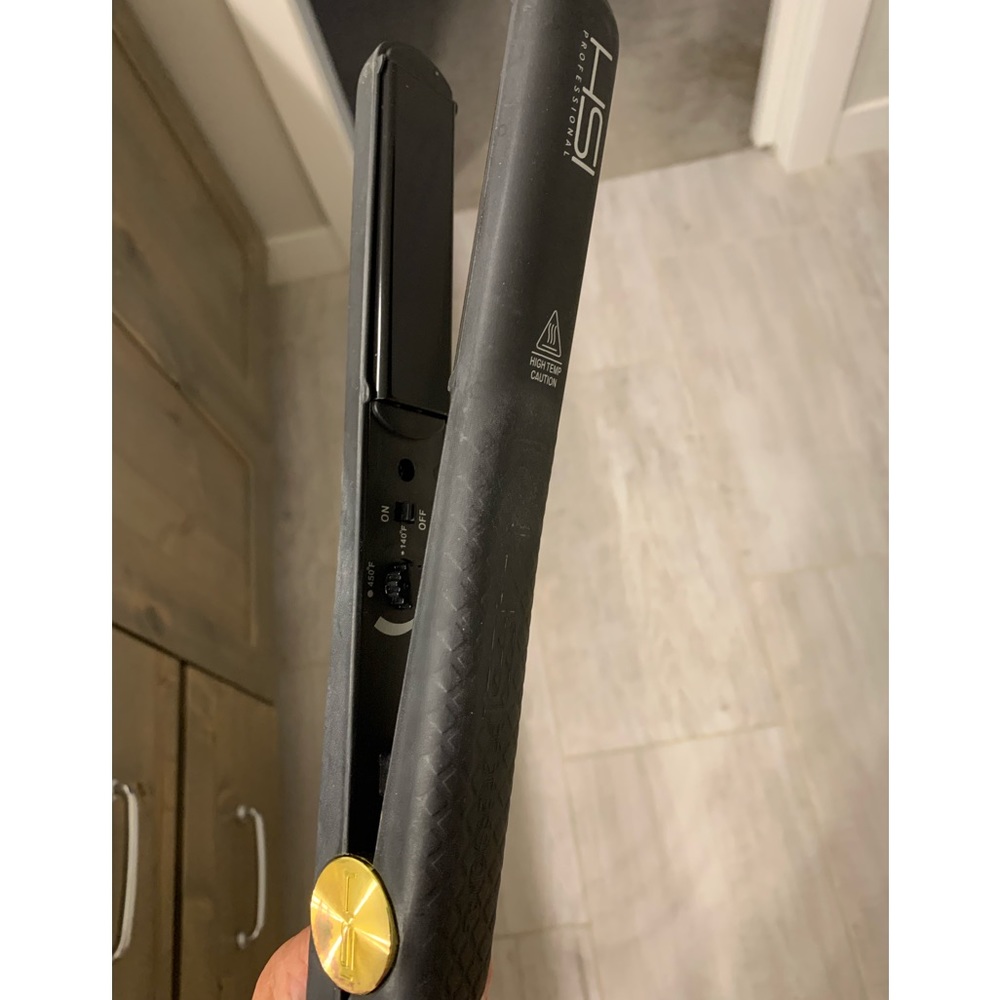 HSI Professional Straightener